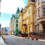 куди піти погуляти в Києві