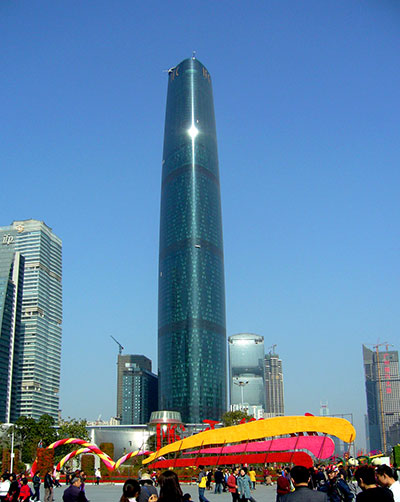 Guangzhou CTF Finance Center фото